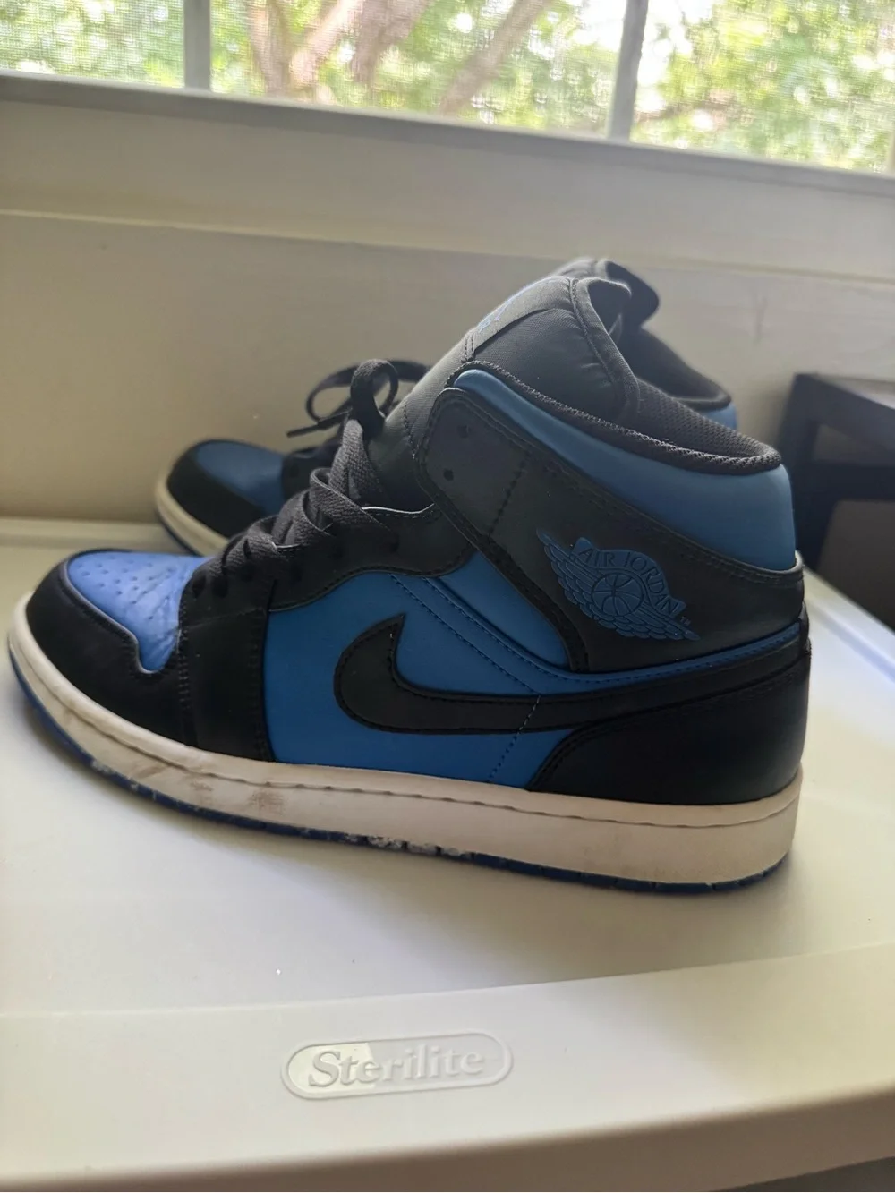 Jordan High Top Sneakers - Black & Blue